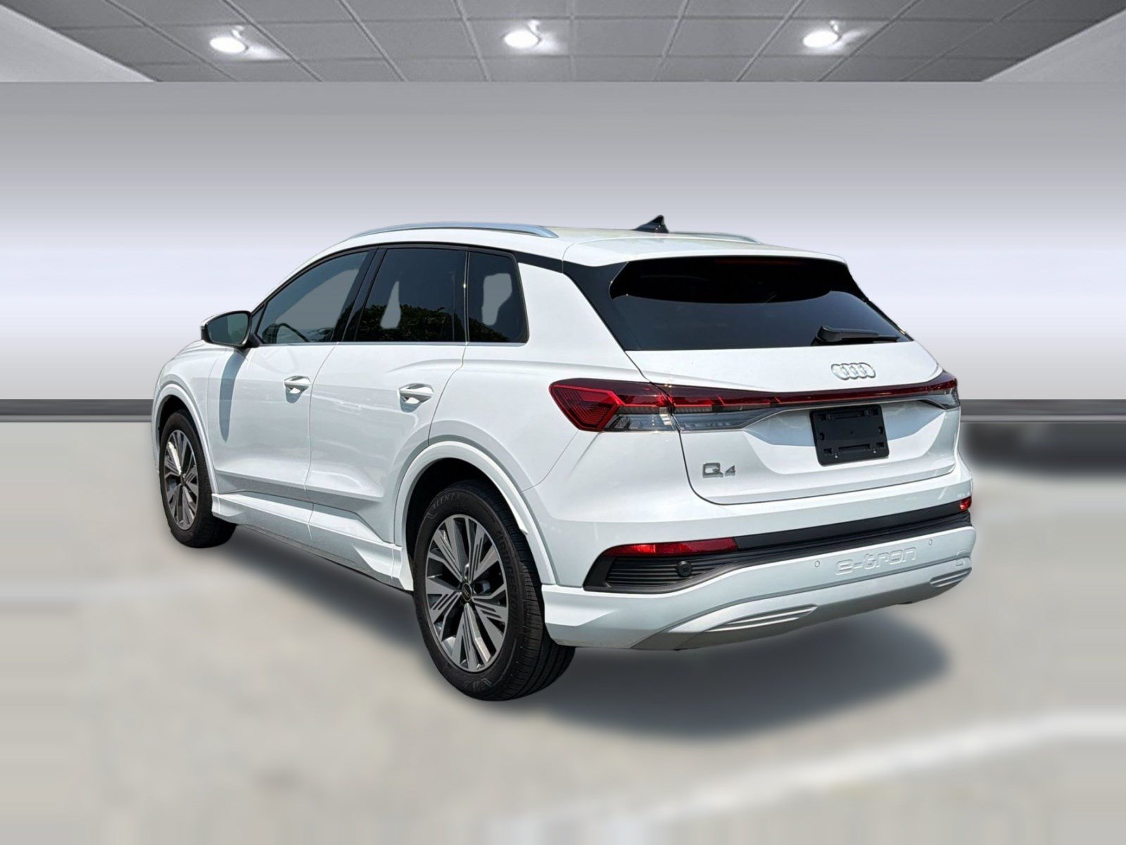 Used 2023 Audi Q4 e-tron Premium w/ Convenience Package RWD image 3
