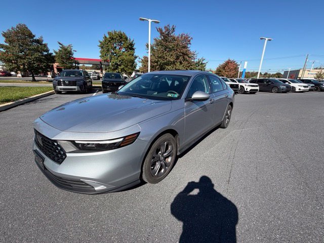Used 2023 Honda Accord EX image 7