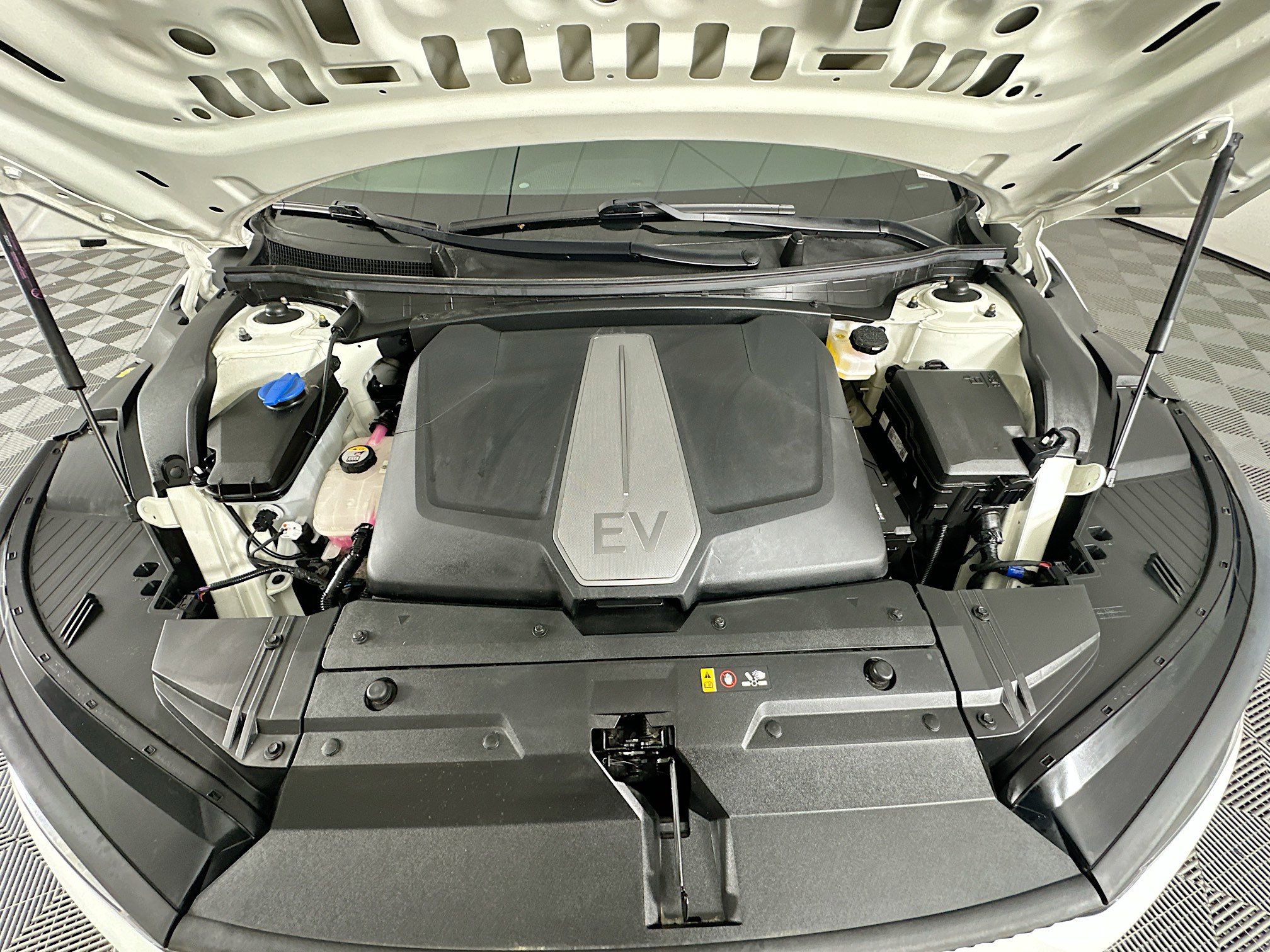 Used 2022 Kia EV6 Light image 32