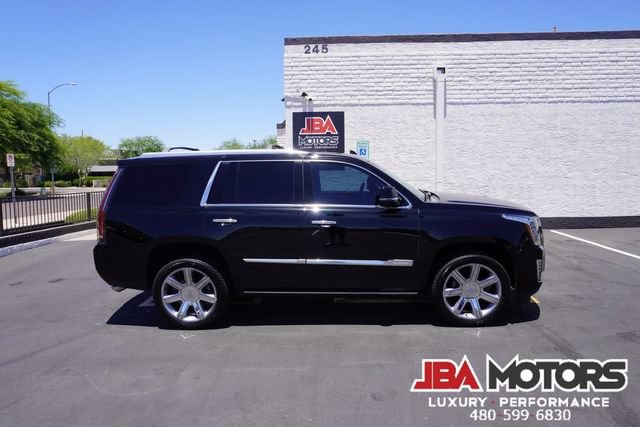 Used 2018 Cadillac Escalade Premium Luxury AWD/4WD image 78