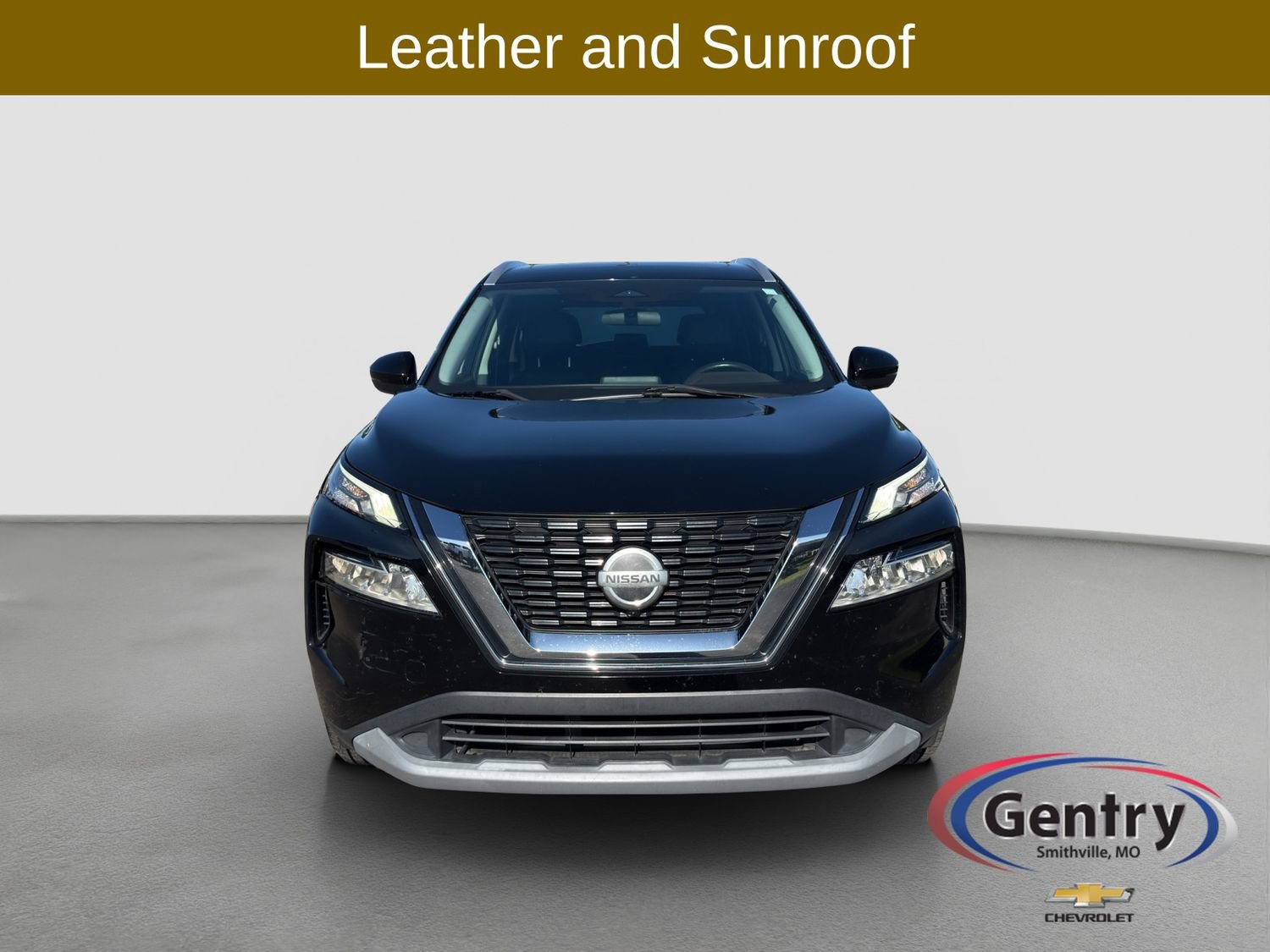 Used 2021 Nissan Rogue SV w/ Premium Package FWD image 2