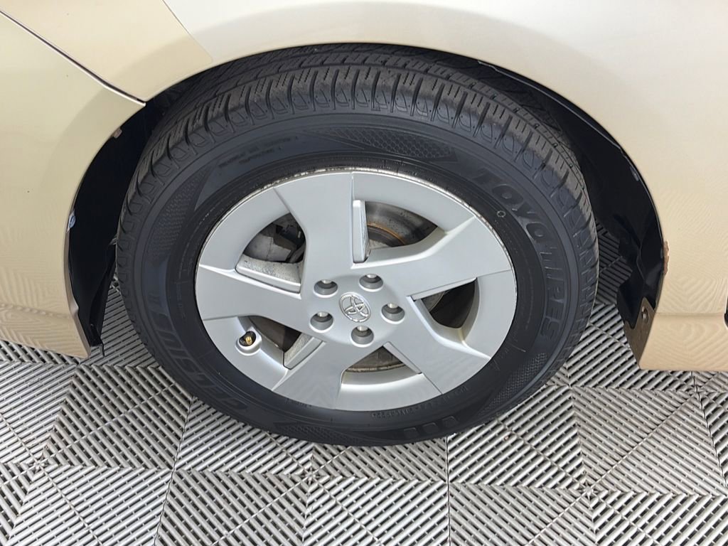 Used 2011 Toyota Prius Two image 8