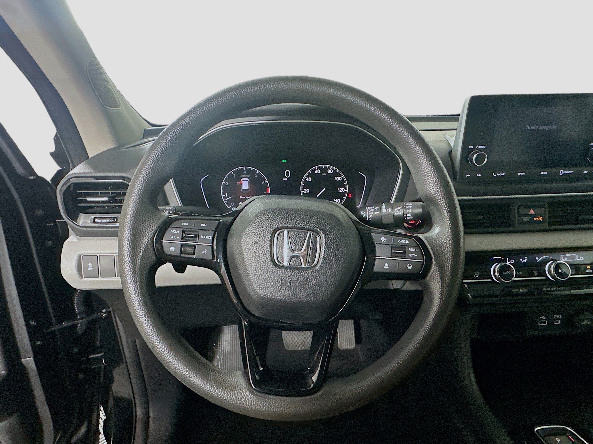 Used 2023 Honda Pilot LX image 7
