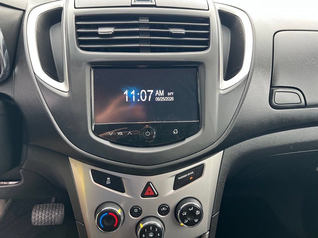 Used 2015 Chevrolet Trax LT FWD image 30