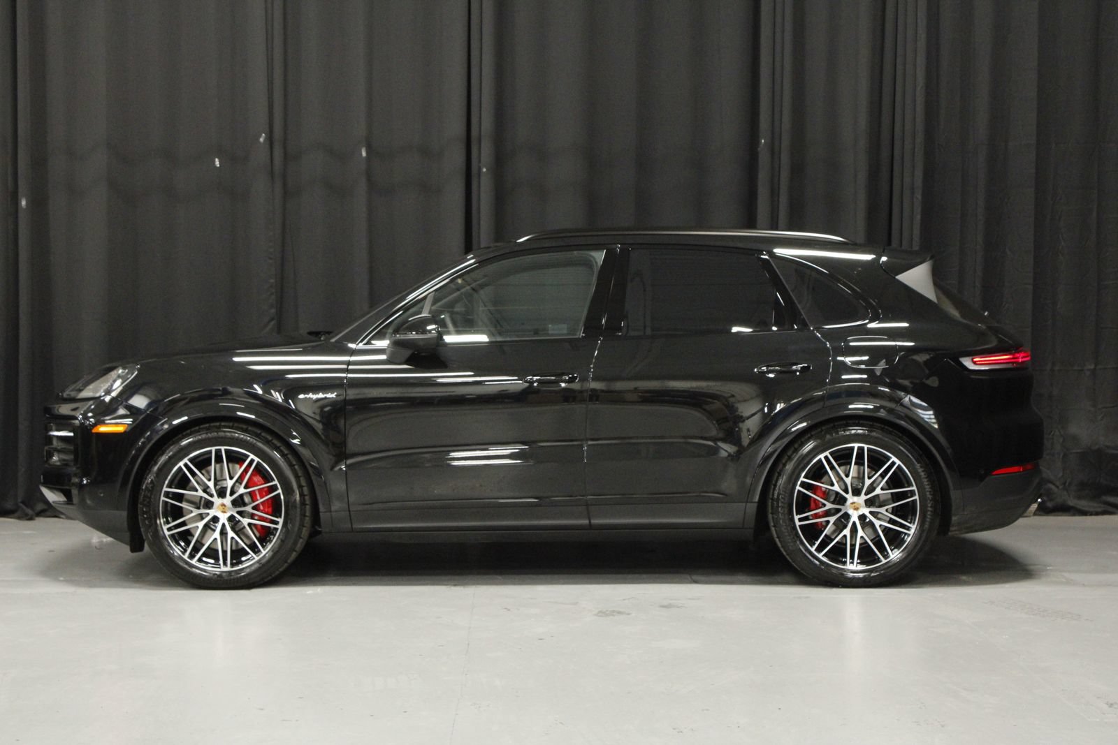 New 2026 Porsche Cayenne S AWD/4WD image 2