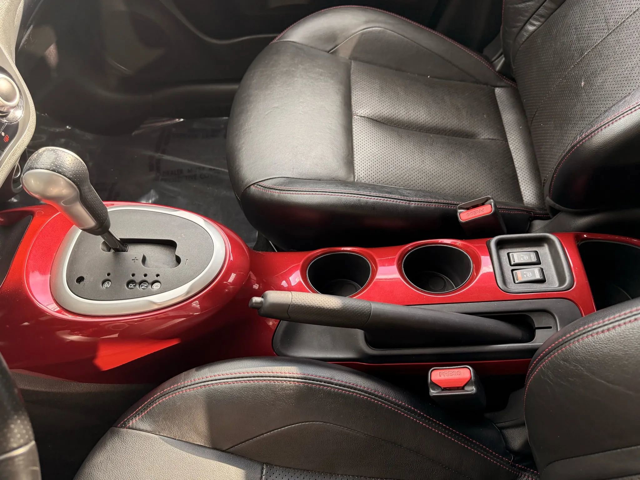 Used 2012 Nissan Juke SL image 13