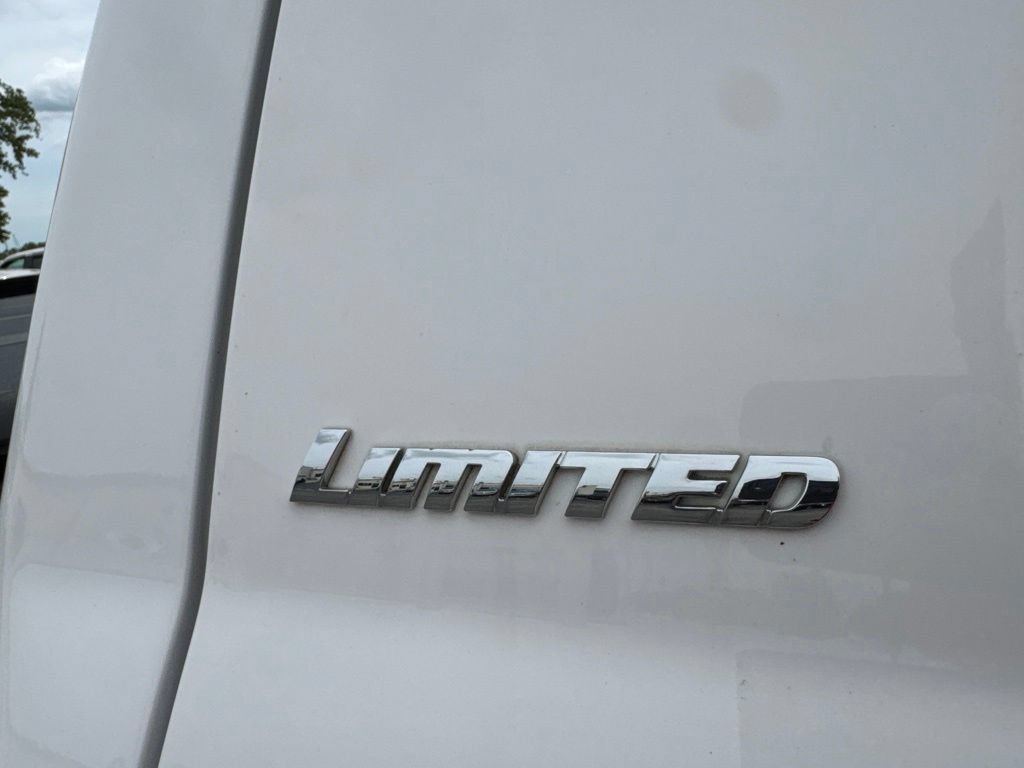 Used 2018 Toyota Tundra Limited AWD/4WD image 45