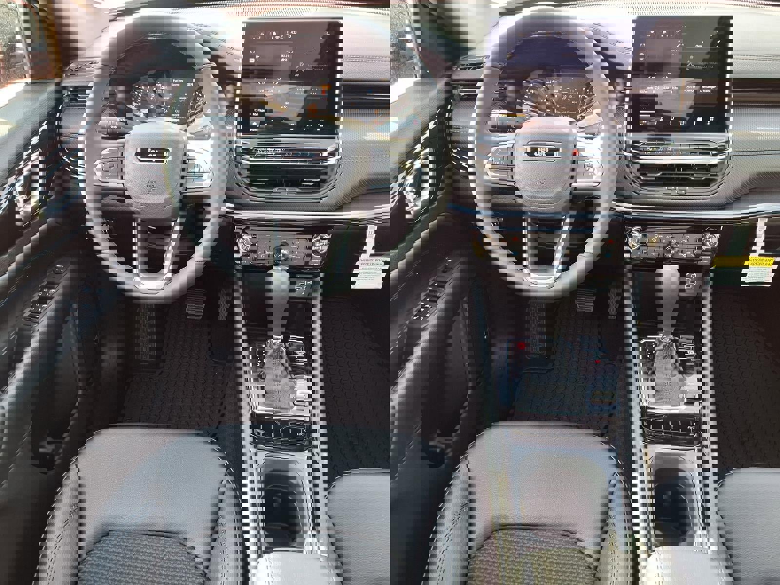 New 2026 Jeep Compass Latitude w/ Sun and Sound Group image 2