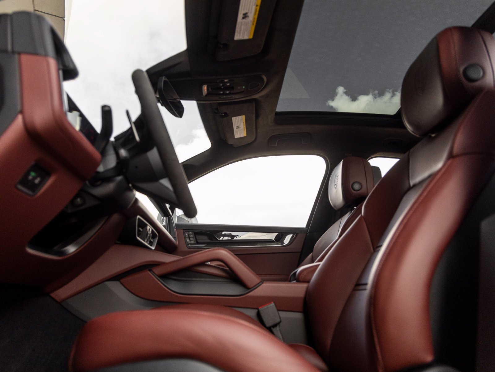 New 2026 Porsche Cayenne GTS AWD/4WD image 25