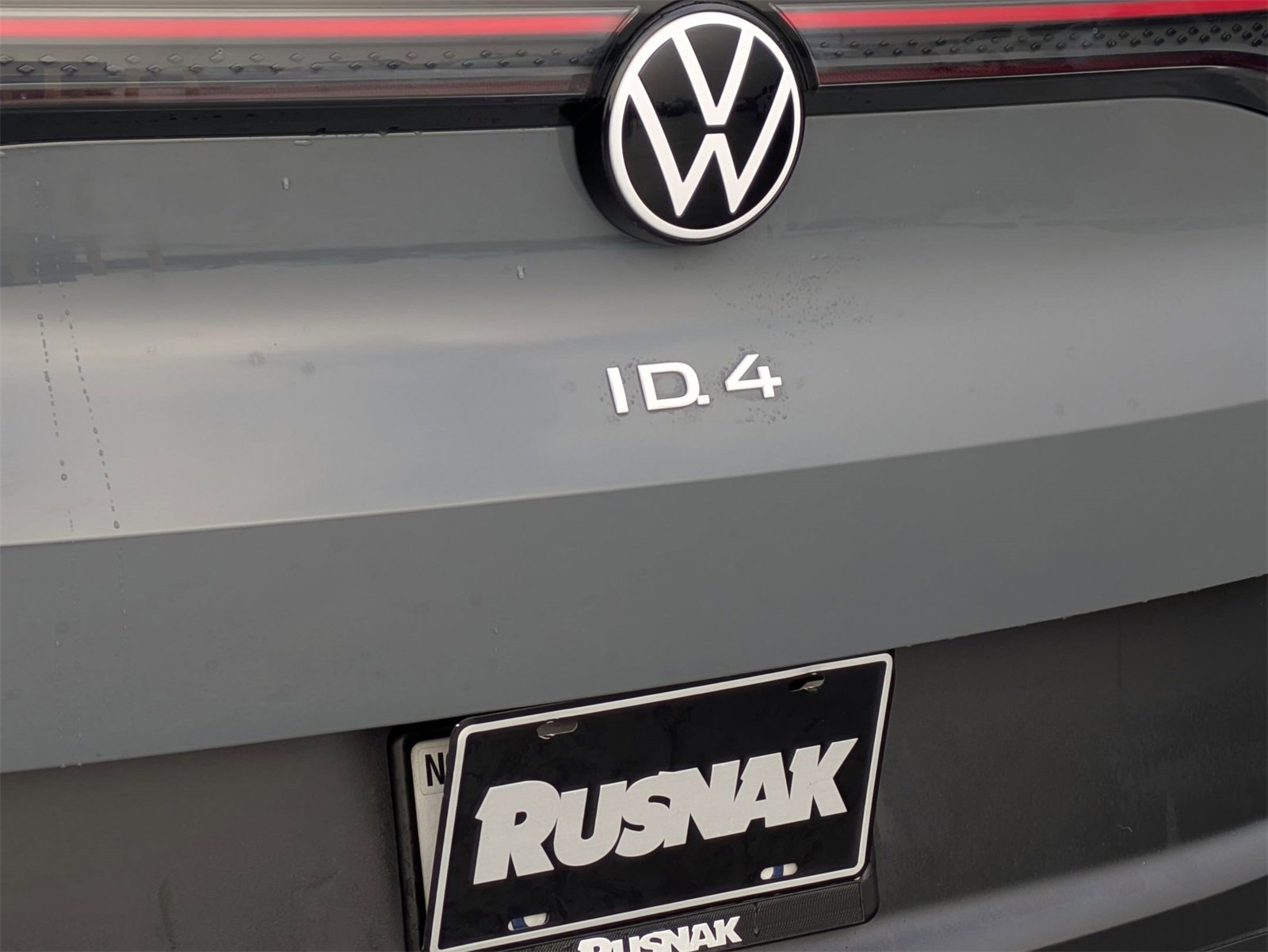 Used 2023 Volkswagen ID.4 Pro image 19