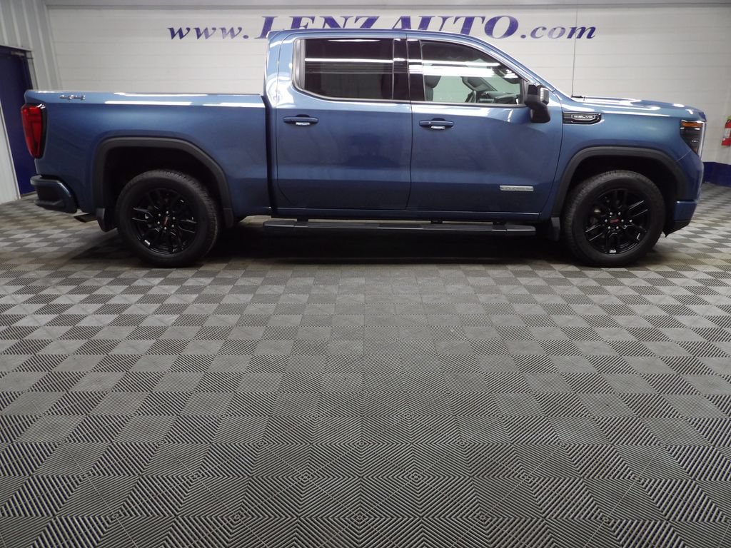 Used 2026 GMC Sierra 1500 Elevation w/ Elevation Premium Package AWD/4WD image 2