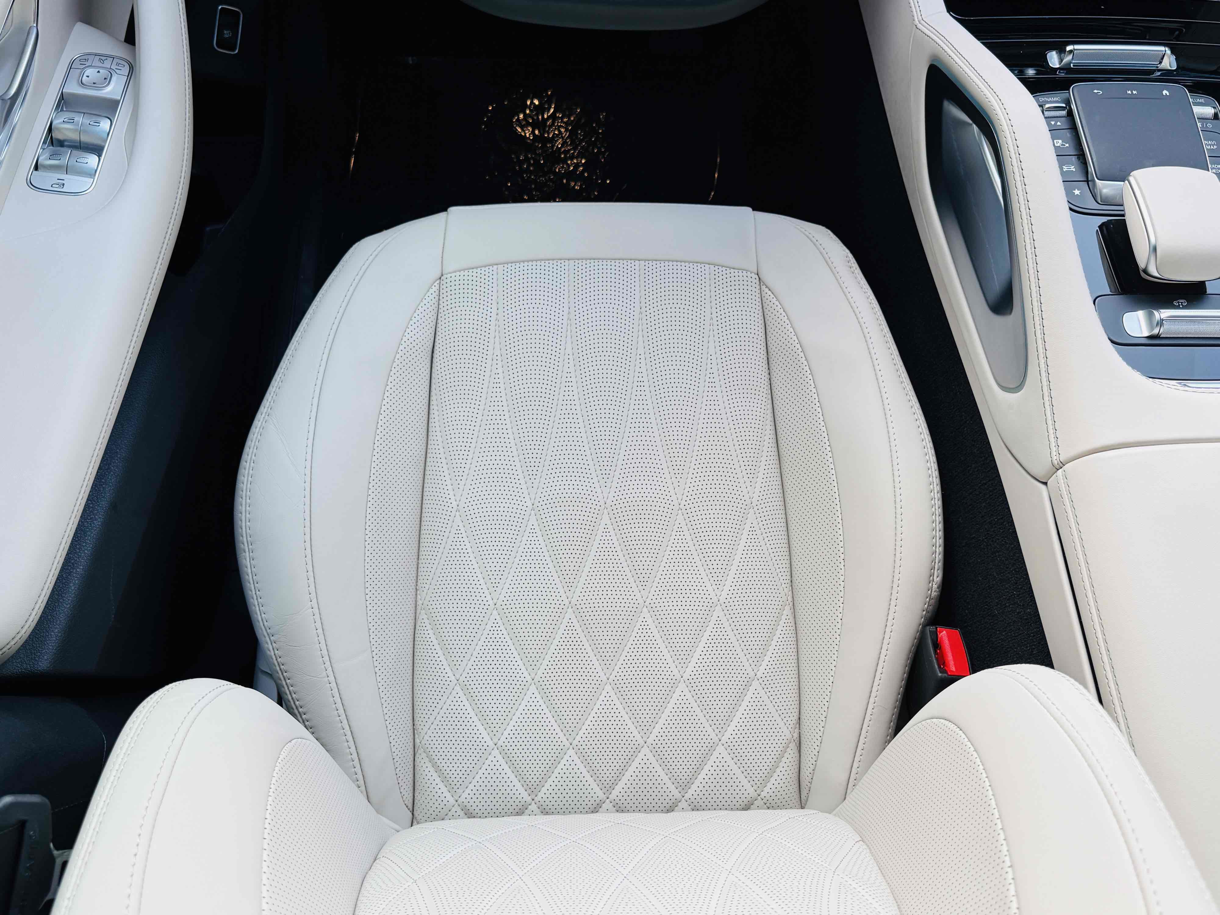 Used 2024 Mercedes-Benz GLS 63 AMG 4MATIC image 45