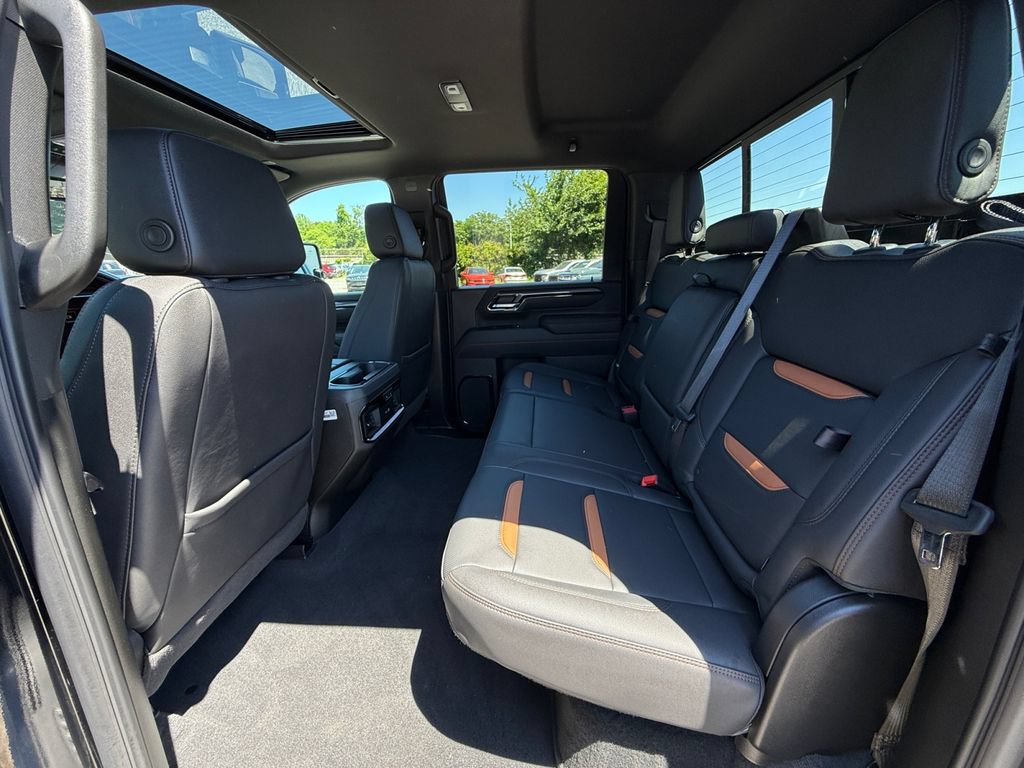 Used 2025 GMC Sierra 2500 AT4 w/ AT4 Premium Plus Package AWD/4WD image 28