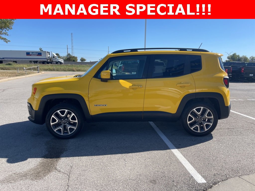 Used 2016 Jeep Renegade Latitude w/ Cold Weather Group image 6