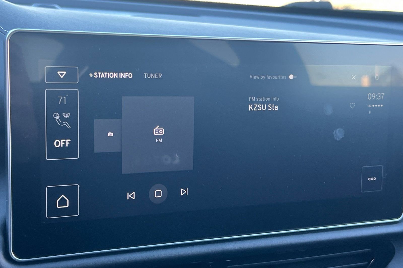 Used 2024 Lotus Emira First Edition image 16