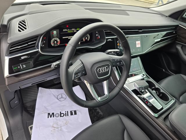 Used 2023 Audi Q8 Prestige AWD/4WD image 21