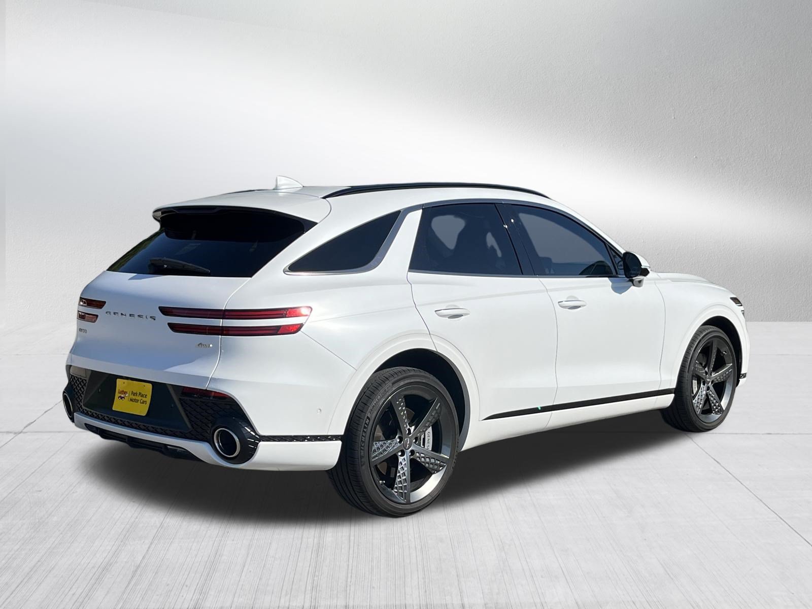 Used 2024 Genesis GV70 2.5T w/ Sport Prestige Package AWD/4WD image 7