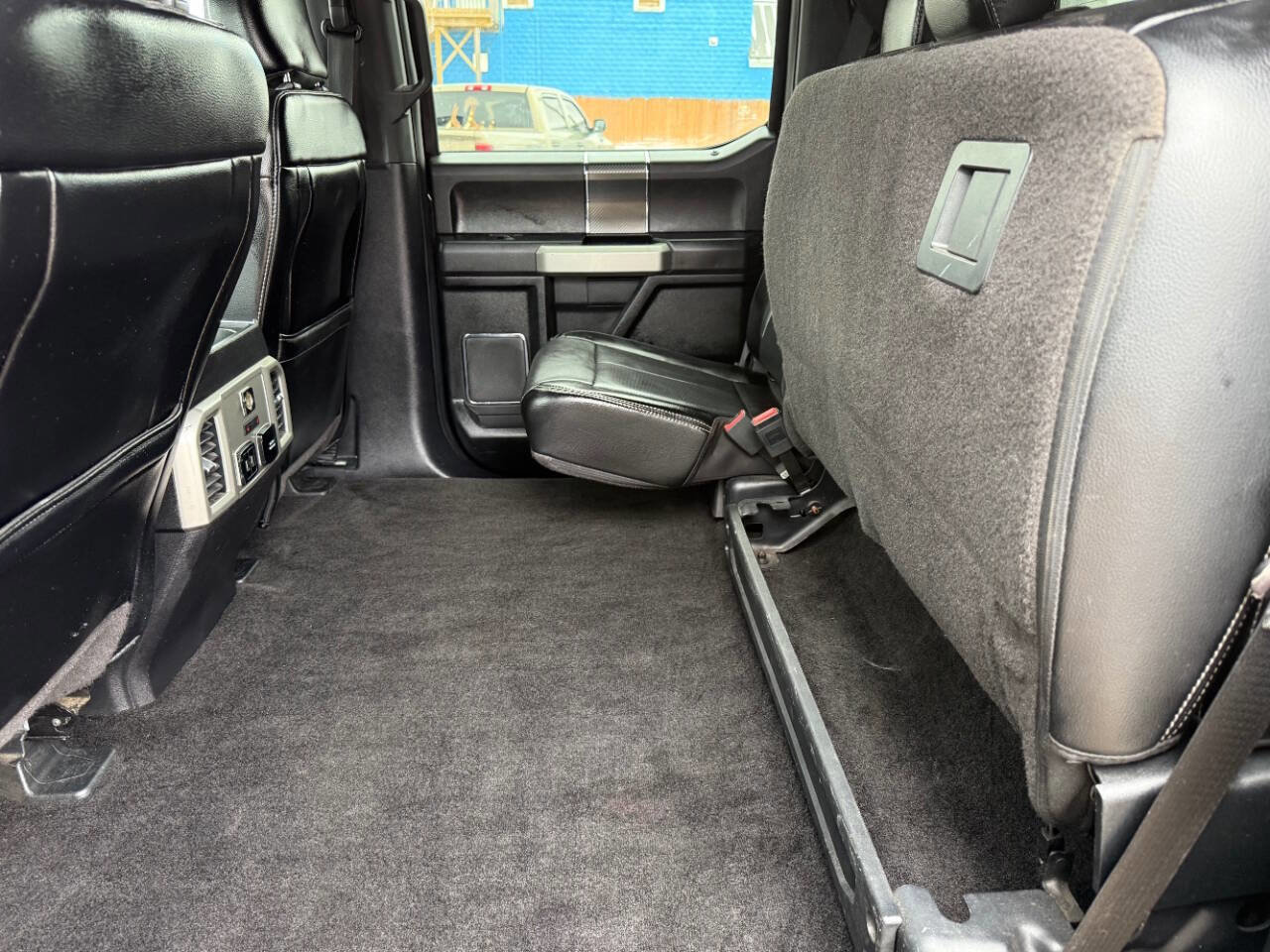 Used 2018 Ford F150 Lariat w/ Equipment Group 502A Luxury image 26