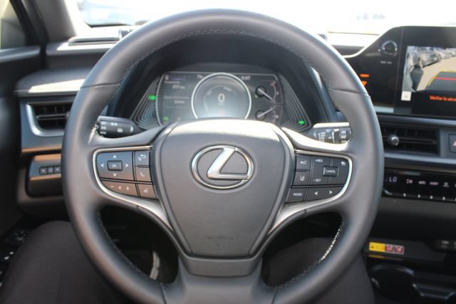 Certified 2024 Lexus UX 250h FWD image 16