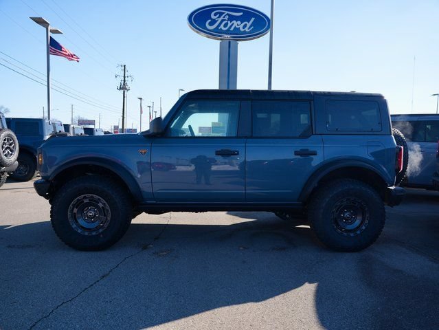 New 2025 Ford Bronco Badlands w/ Sasquatch Package AWD/4WD image 4