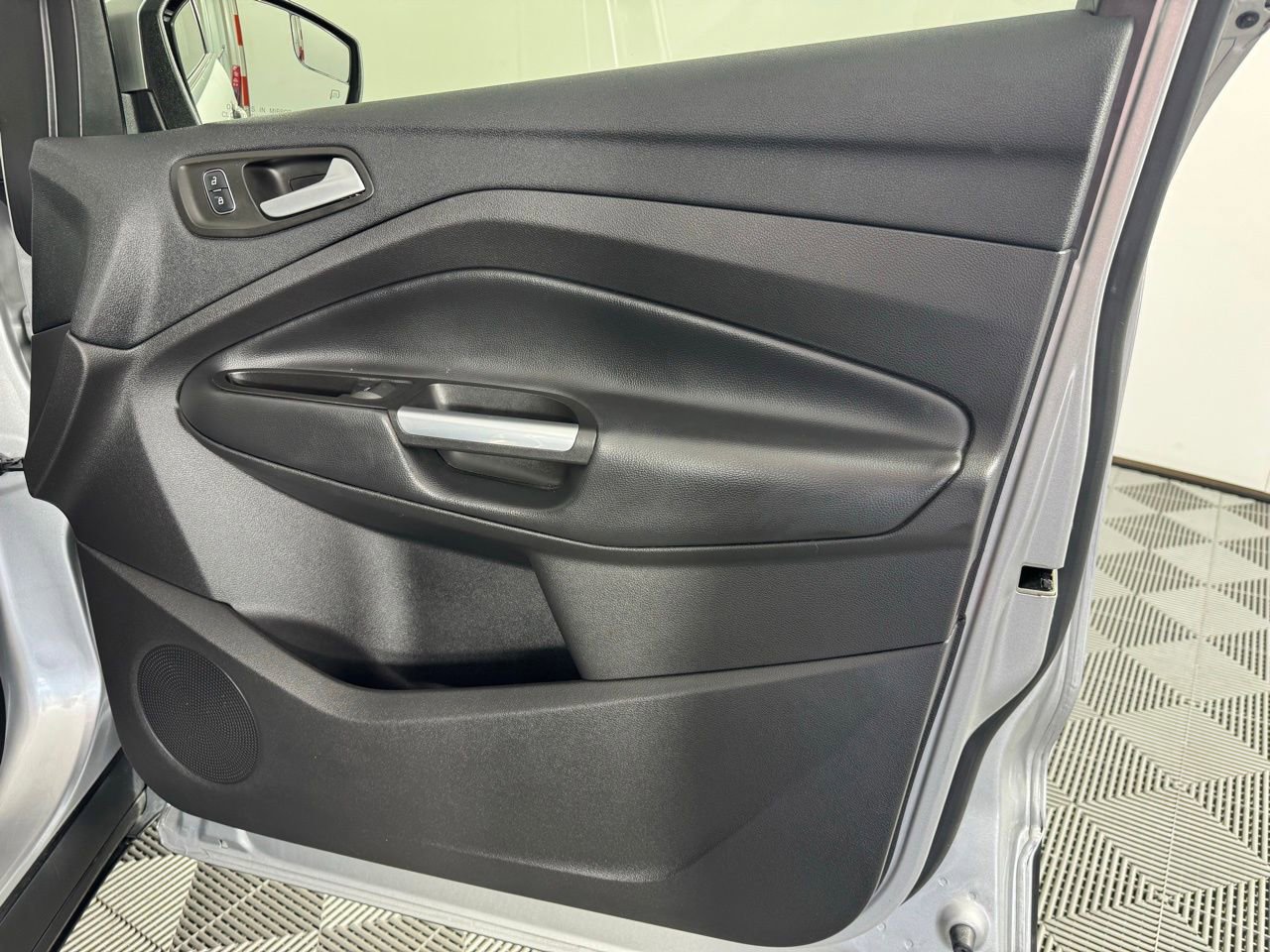 Used 2018 Ford Escape SEL image 45