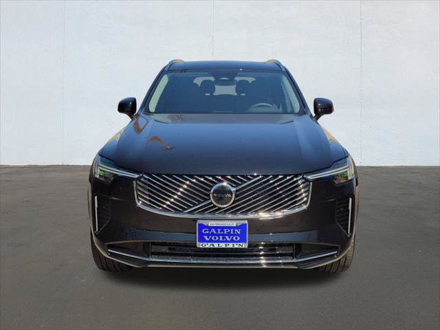 New 2026 Volvo XC90 B5 Core AWD/4WD image 4
