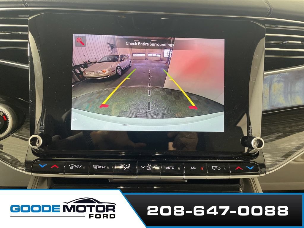 Used 2022 Jeep Wagoneer Series II AWD/4WD image 16