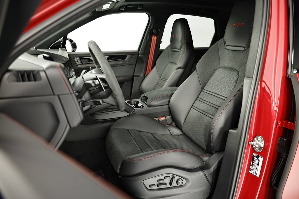 New 2026 Porsche Cayenne GTS AWD/4WD image 5