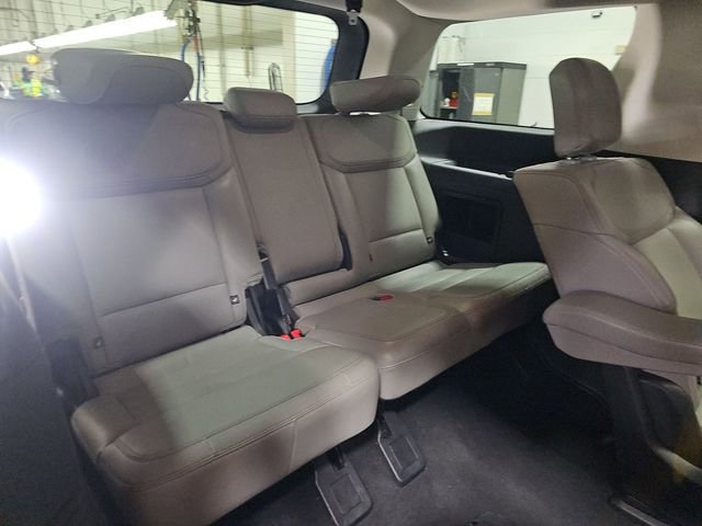 Used 2025 Ford Expedition Active image 15