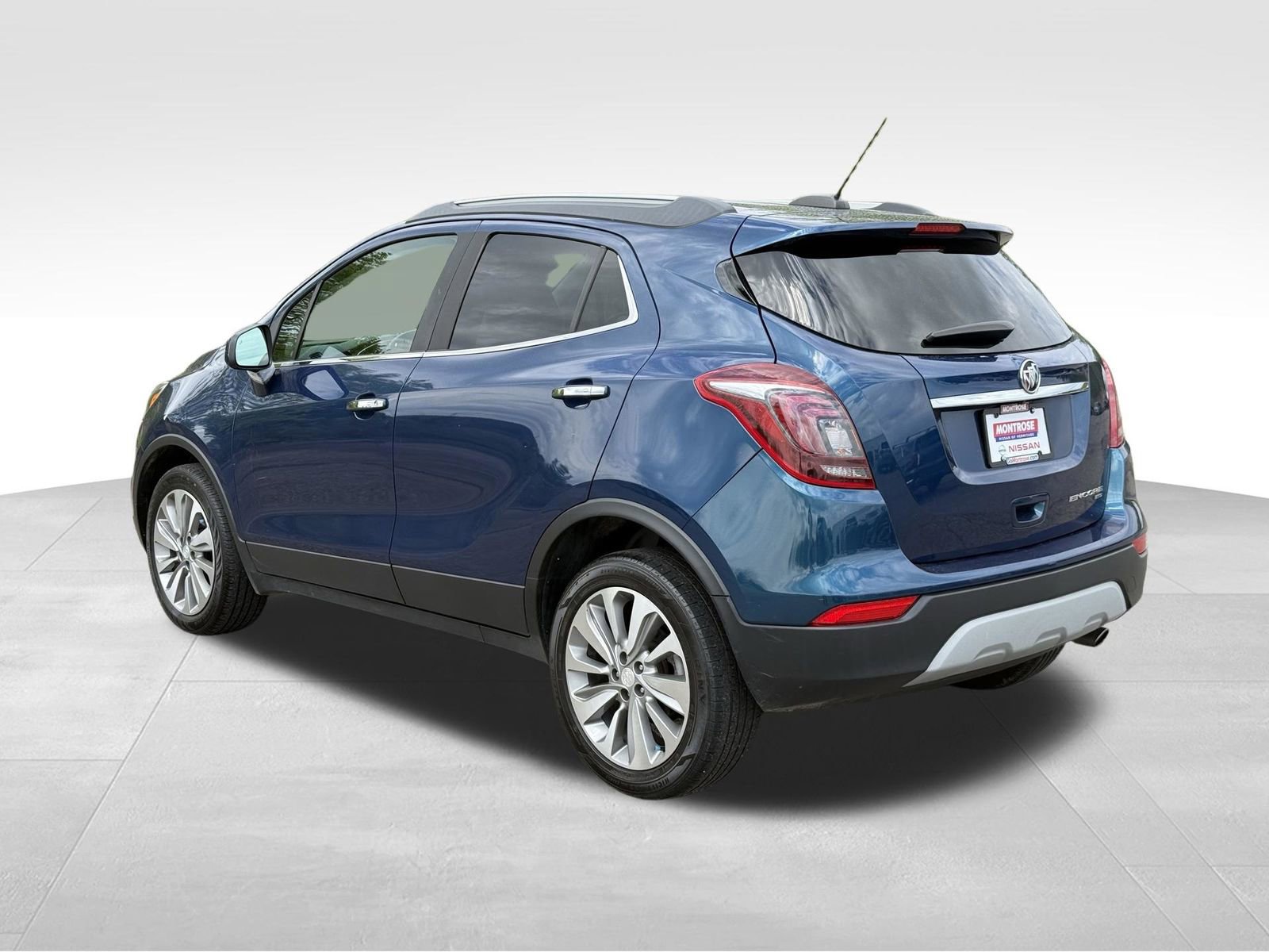Used 2020 Buick Encore Preferred w/ Safety Package AWD/4WD image 4