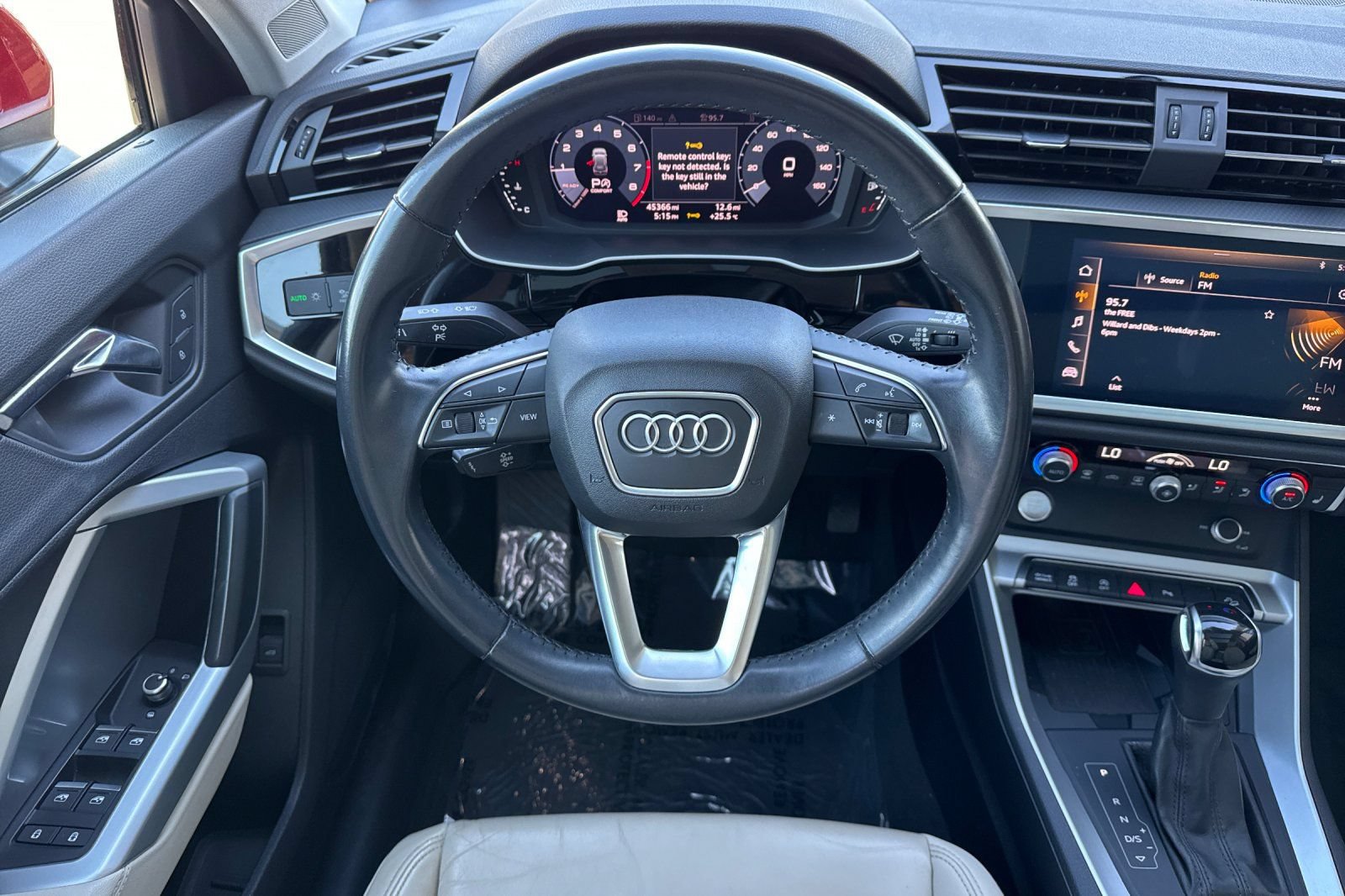 Used 2020 Audi Q3 2.0T Premium Plus AWD/4WD image 14