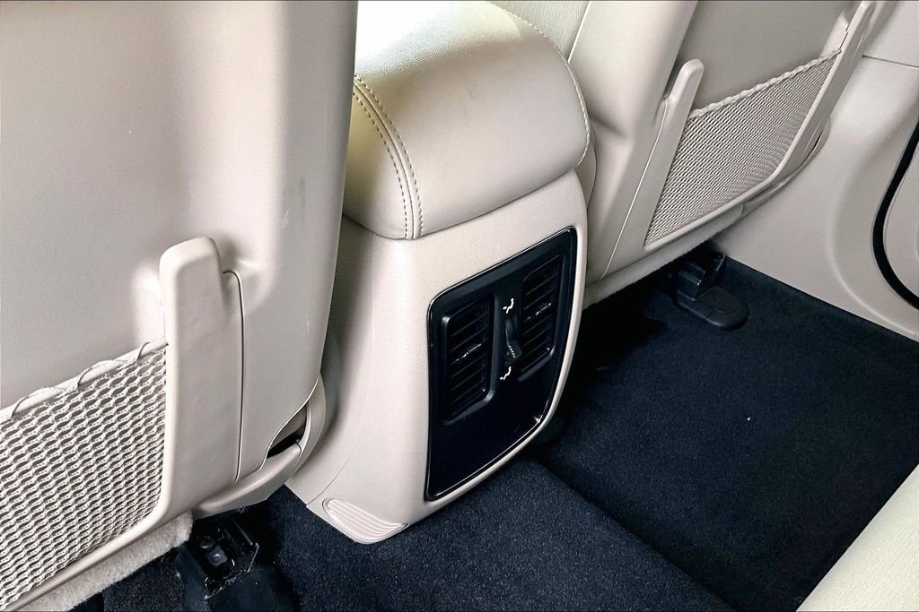 Used 2022 Jeep Grand Cherokee Laredo E image 34