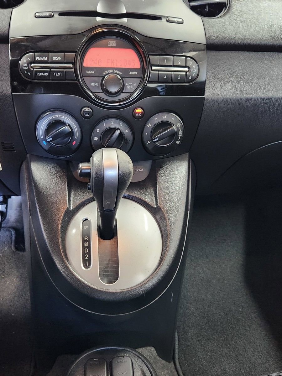 Used 2011 MAZDA MAZDA2 Touring image 15