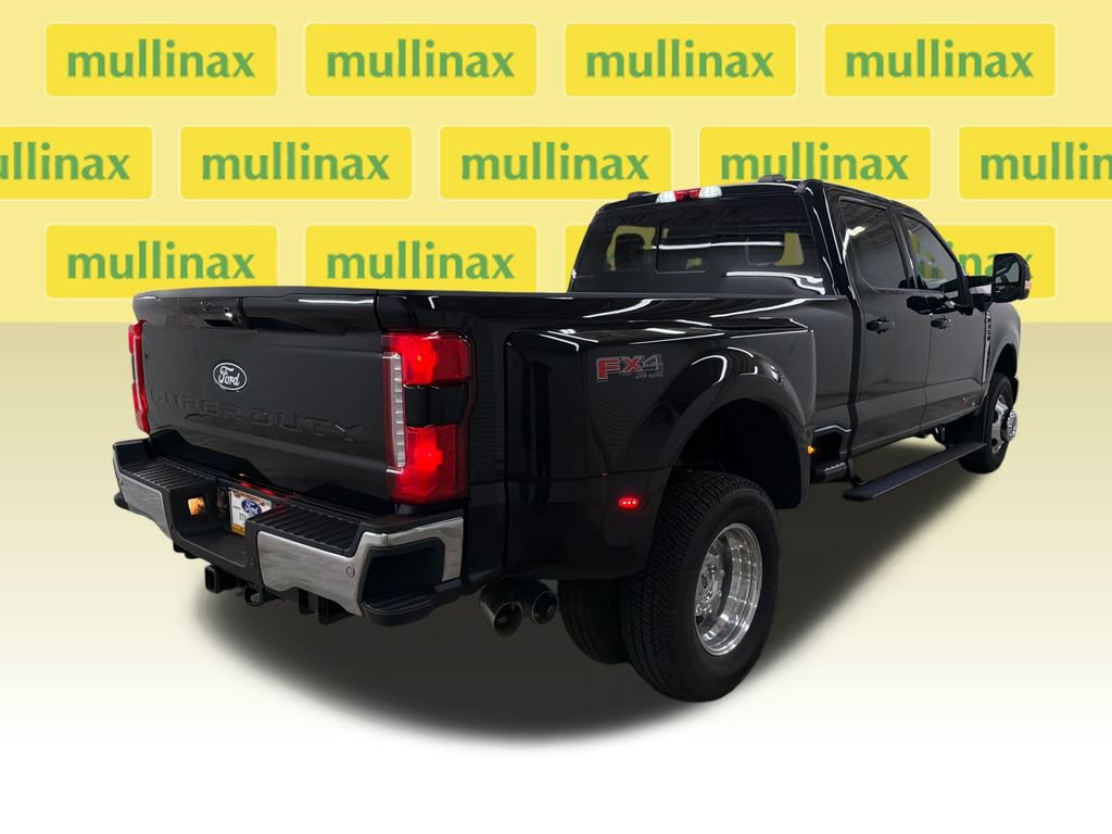 New 2027 Ford F350 Lariat w/ Lariat Ultimate Package AWD/4WD image 3