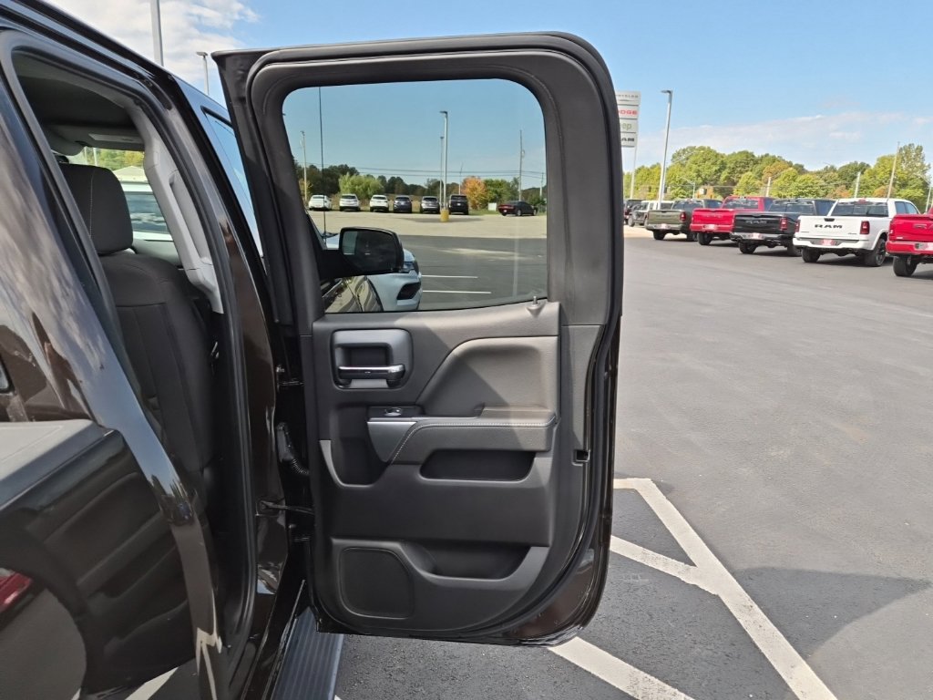 Used 2018 Chevrolet Silverado 1500 LT w/ All Star Edition AWD/4WD image 19