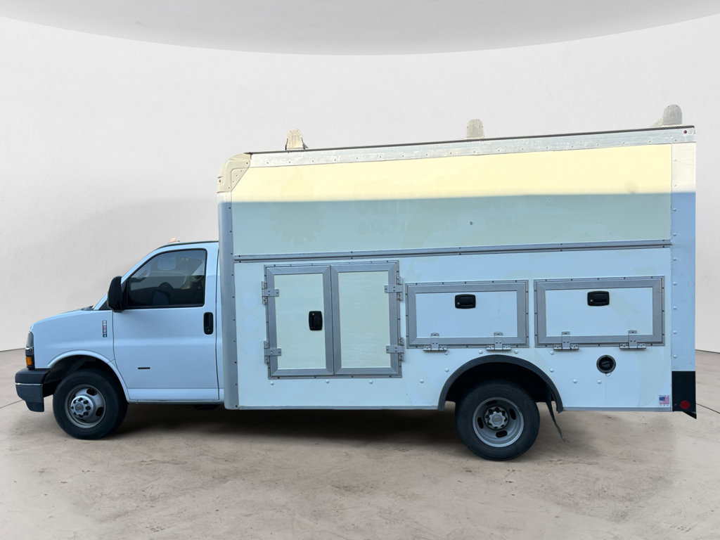 Used 2022 Chevrolet Express 3500 w/ Power Convenience Package RWD image 6
