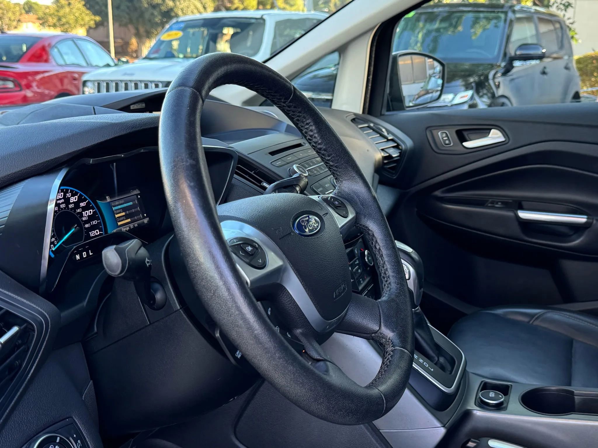 Used 2017 Ford C-MAX Energi SE w/ Equipment Group 402A image 10