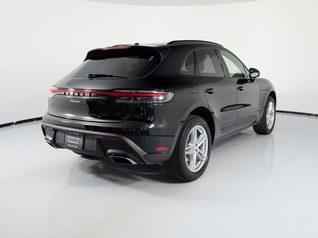 Certified 2025 Porsche Macan image 10