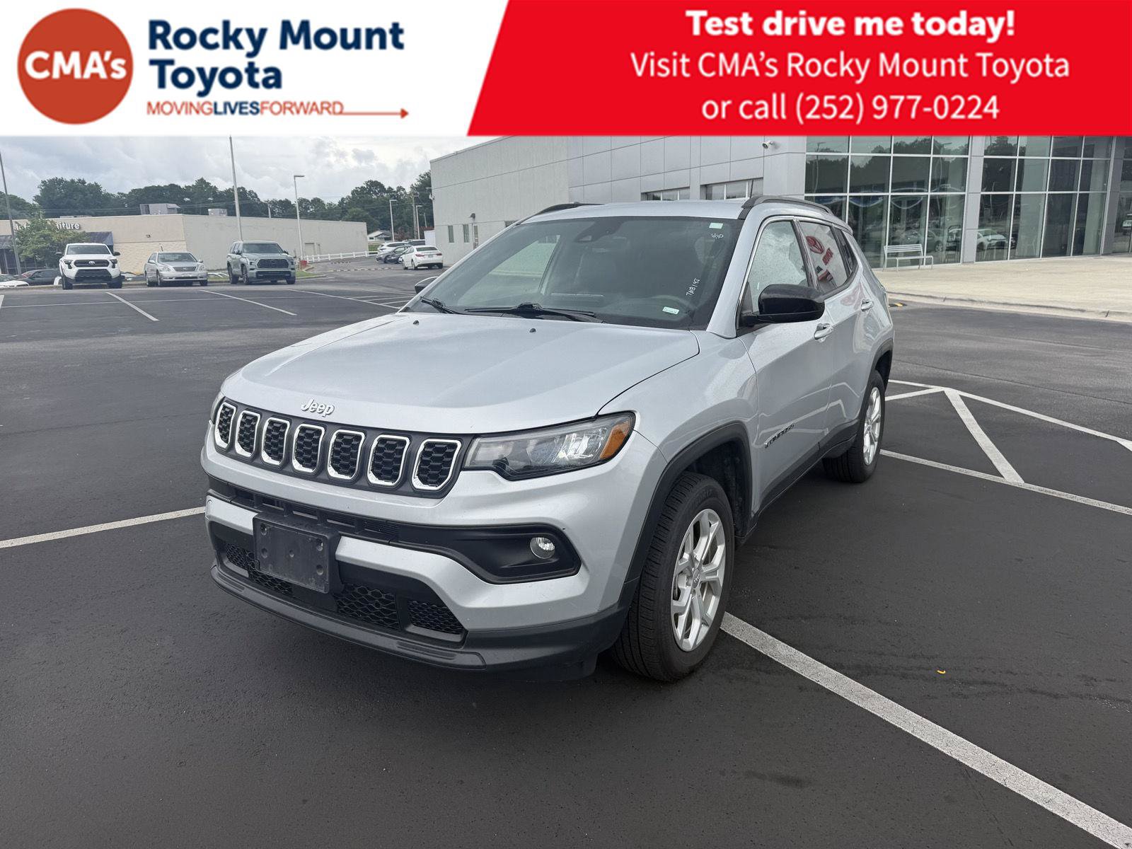 Used 2024 Jeep Compass Latitude