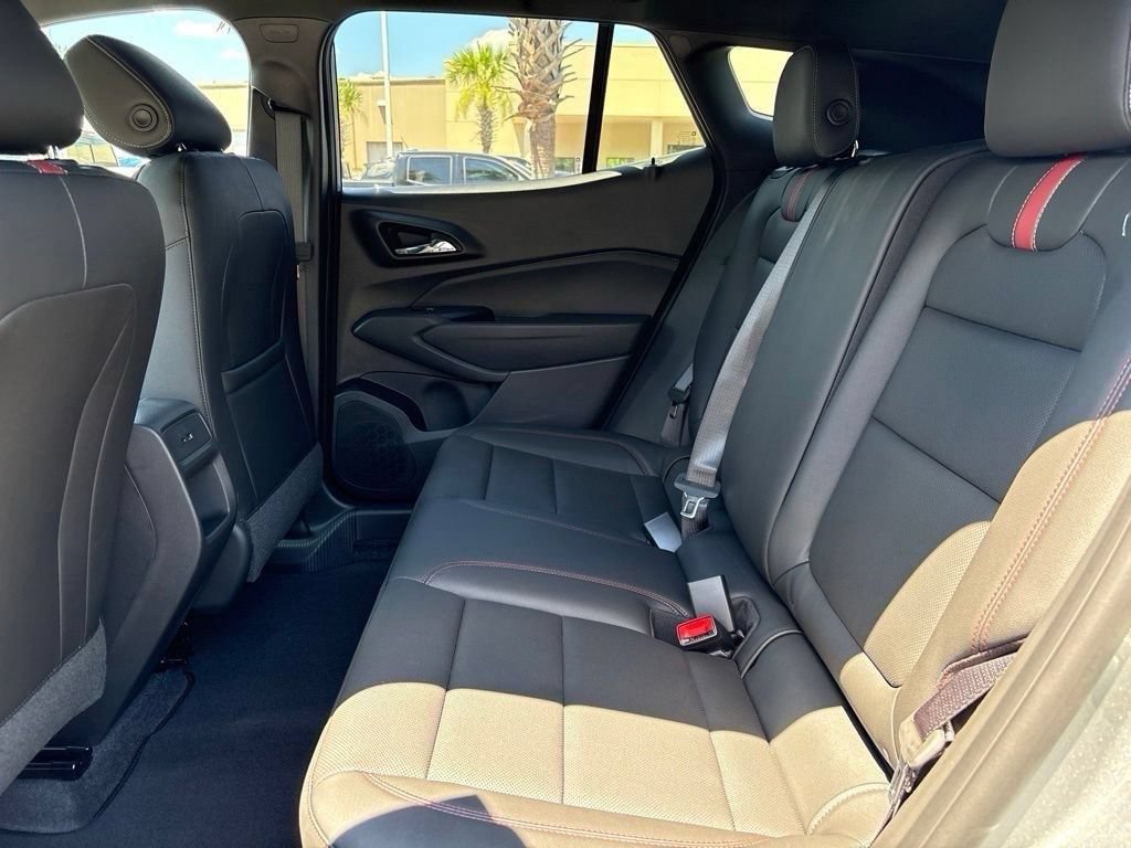 New 2026 Chevrolet Trax RS w/ Sunroof Package FWD image 22