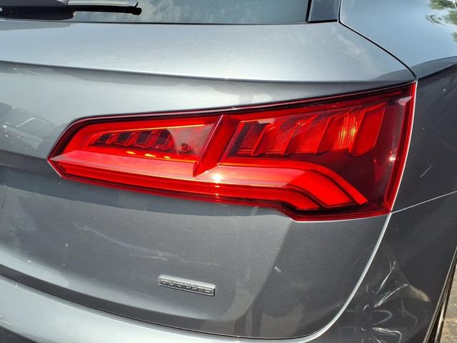Used 2019 Audi Q5 2.0T Premium Plus w/ Premium Plus Package AWD/4WD image 11