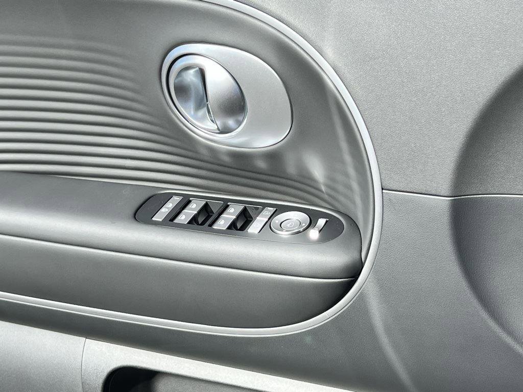 New 2026 Hyundai Ioniq 9 SEL image 17