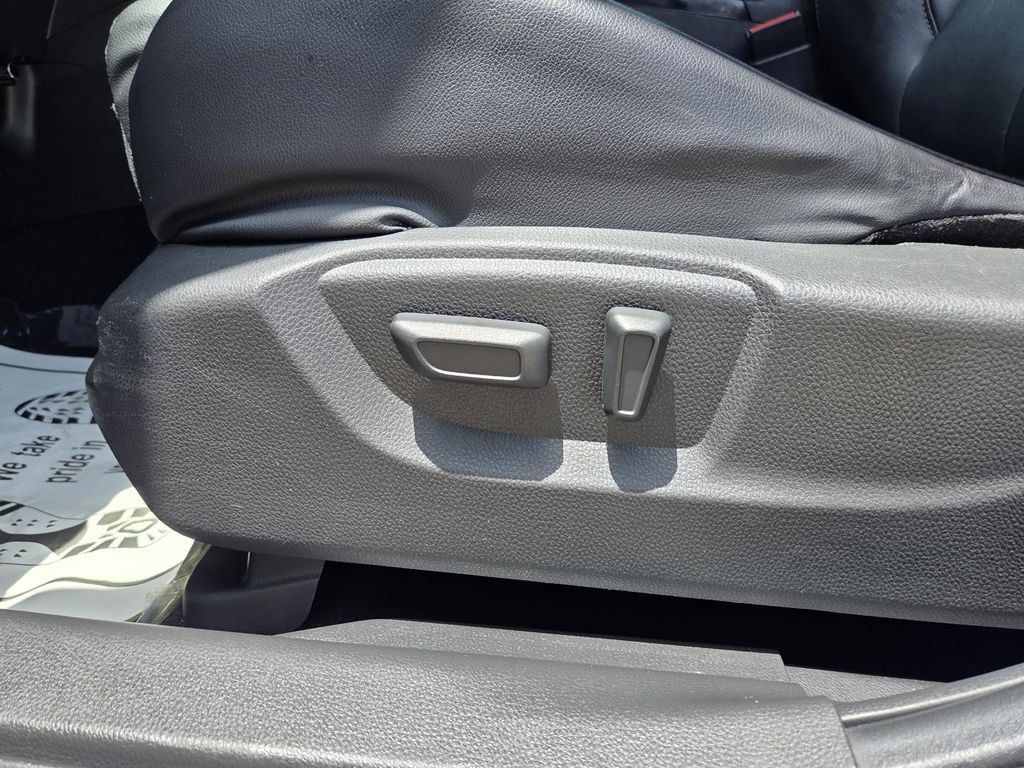 Used 2022 Mitsubishi Eclipse Cross SEL FWD image 22