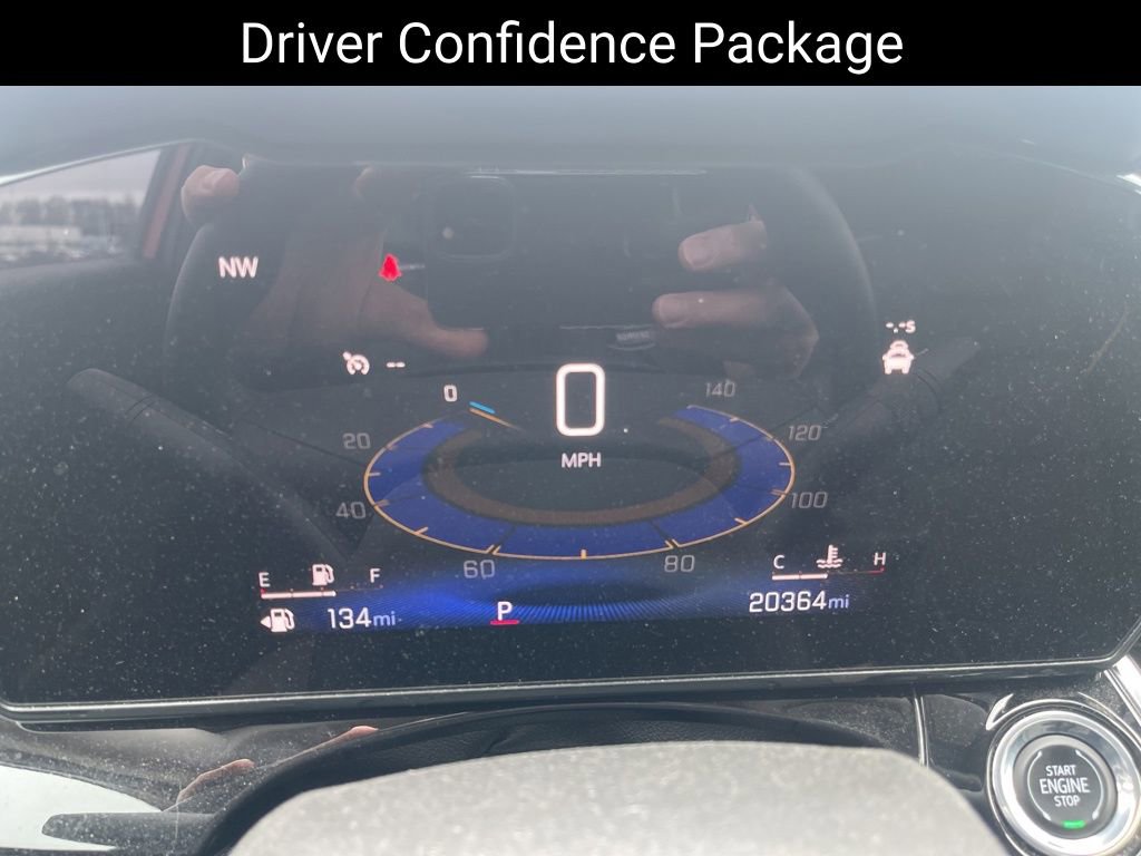 Used 2024 Chevrolet Trax ACTIV w/ Sunroof Package image 13