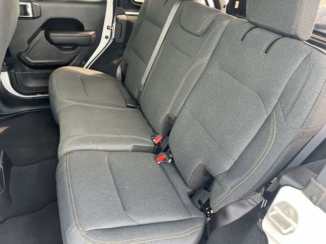 Used 2024 Jeep Wrangler Unlimited Sport AWD/4WD image 27