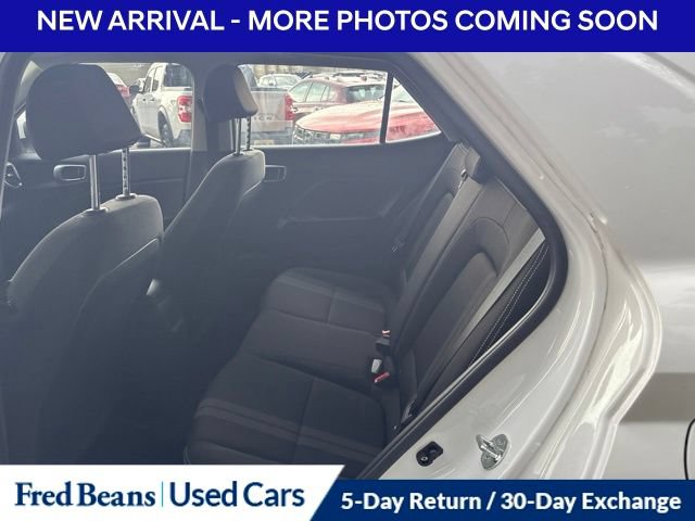 Used 2023 Hyundai Venue SEL FWD image 9