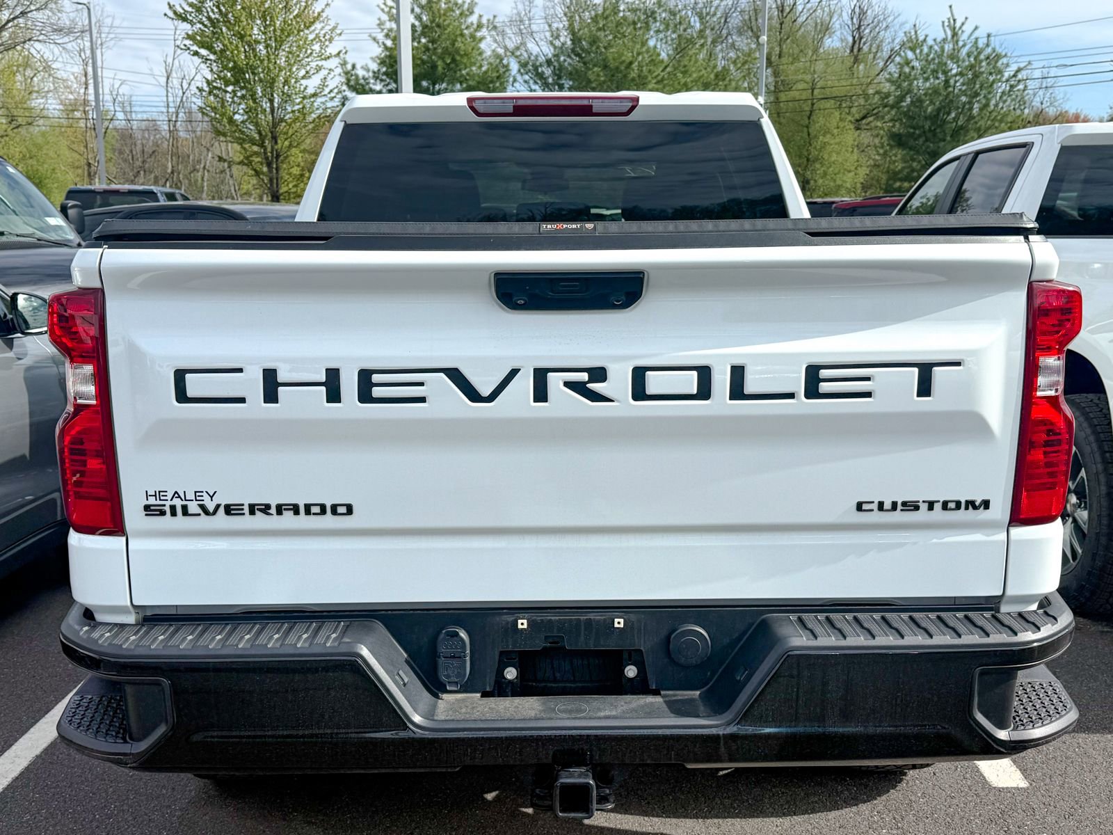 Certified 2023 Chevrolet Silverado 1500 Custom Trail Boss w/ LPO, Dark Essentials Package AWD/4WD image 5
