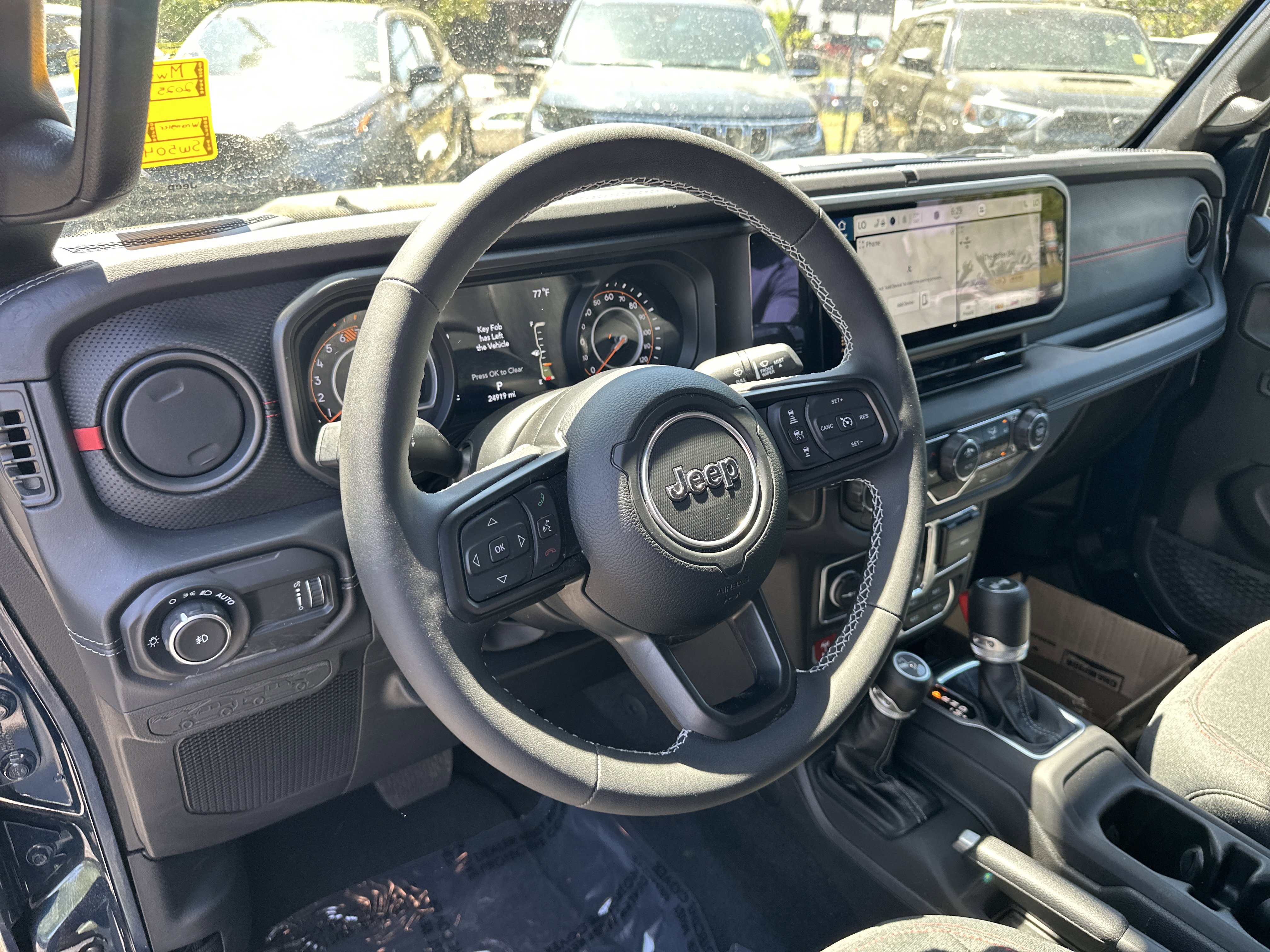 Used 2025 Jeep Wrangler Rubicon w/ Convenience Group AWD/4WD image 23