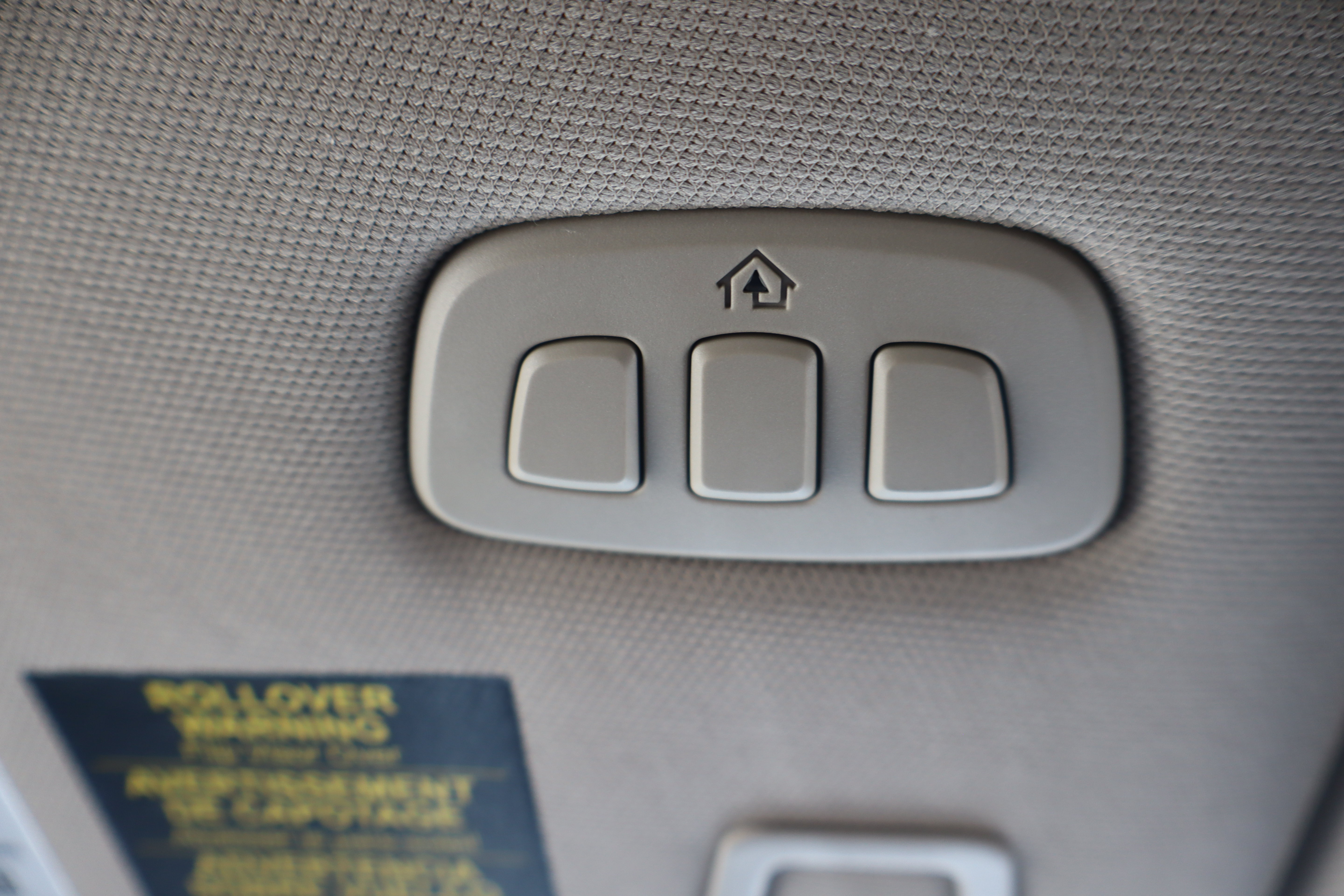 Used 2025 Lincoln Corsair Reserve AWD/4WD image 24