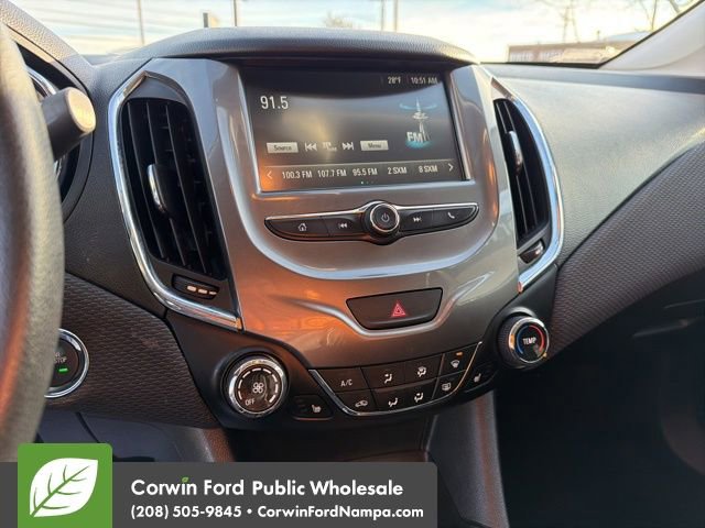 Used 2017 Chevrolet Cruze LT w/ Convenience Package image 18